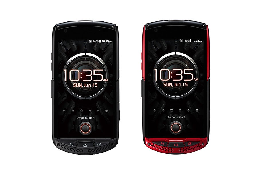 タフネスケータイ復活！ 初代G'zOneから最新TORQUEまで、歴代モデルを